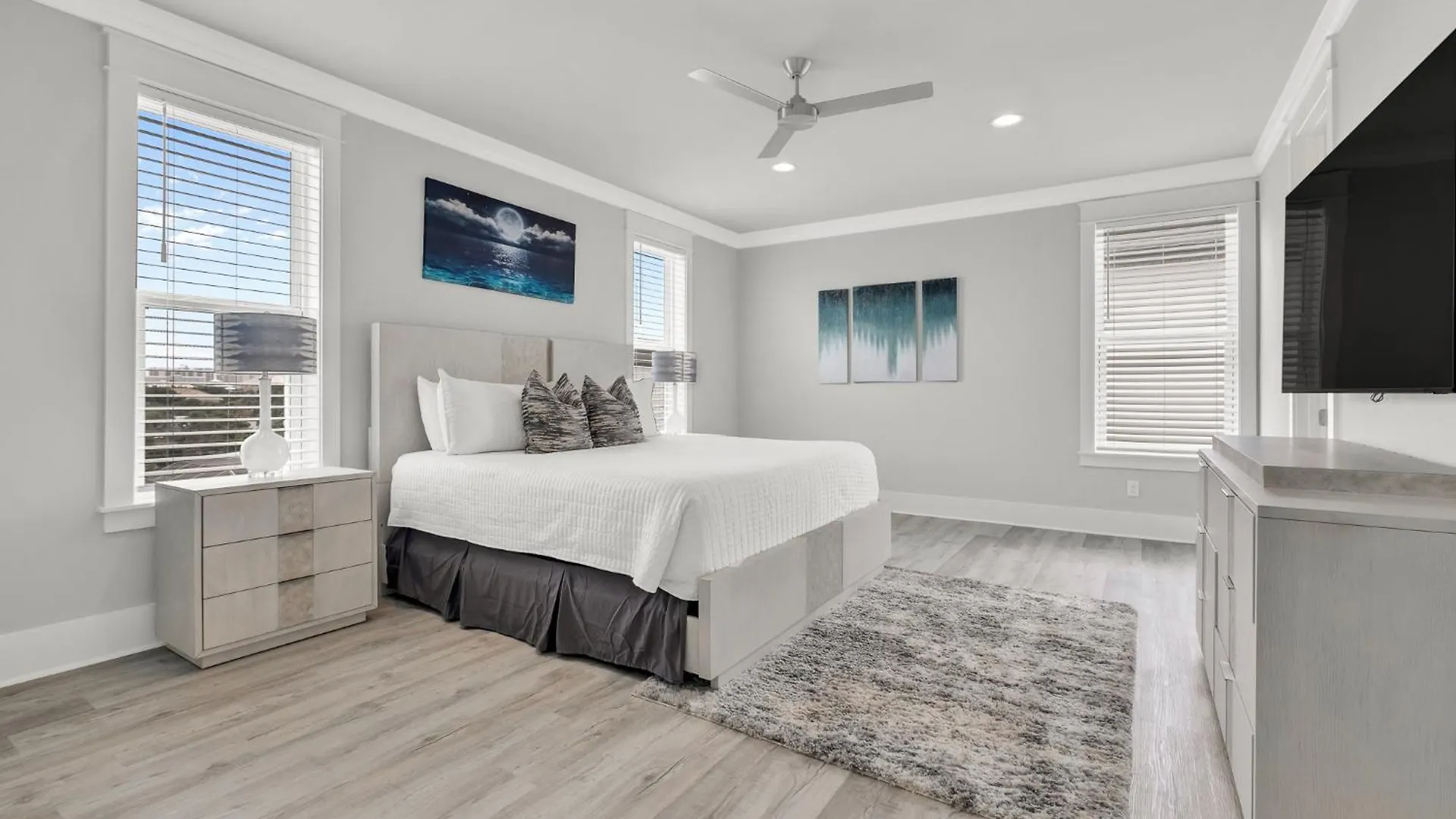 Semesterbostad Grand Charm Chateau With Lsv And Heated Pool Destin